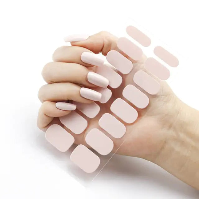 LuxeNails
